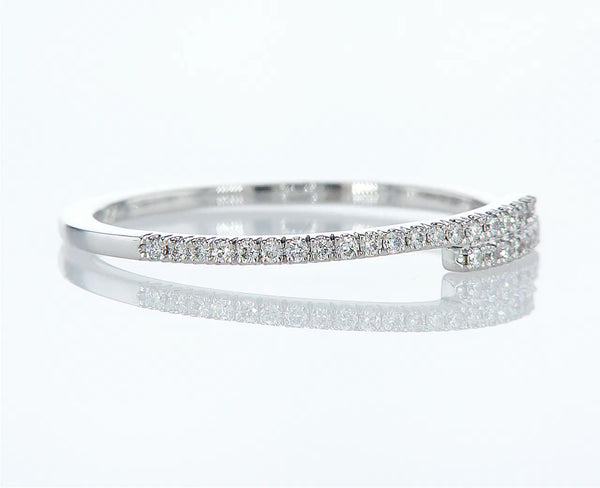 Touching Diamonds Pavé Band