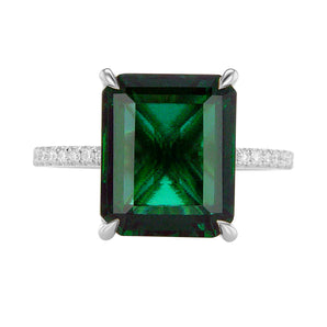 Green Emerald & Diamonds Ring