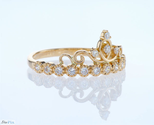 Crown diamond ring